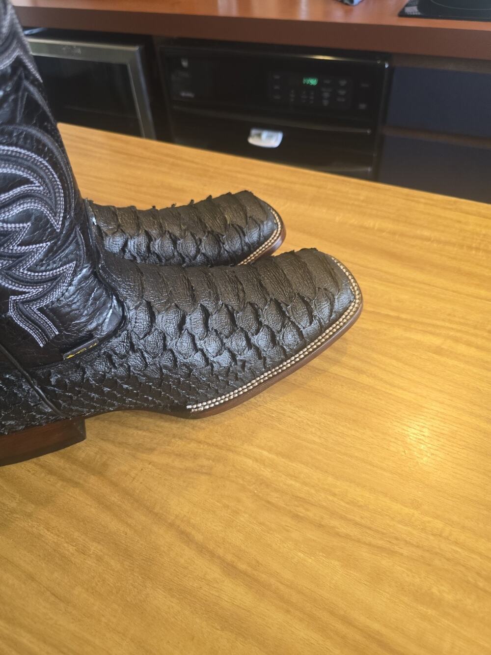 Mens Python cowboy boots 10.5